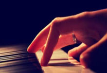 新赛季首战燃情开启，球队士气高涨，王者归来势不可挡！